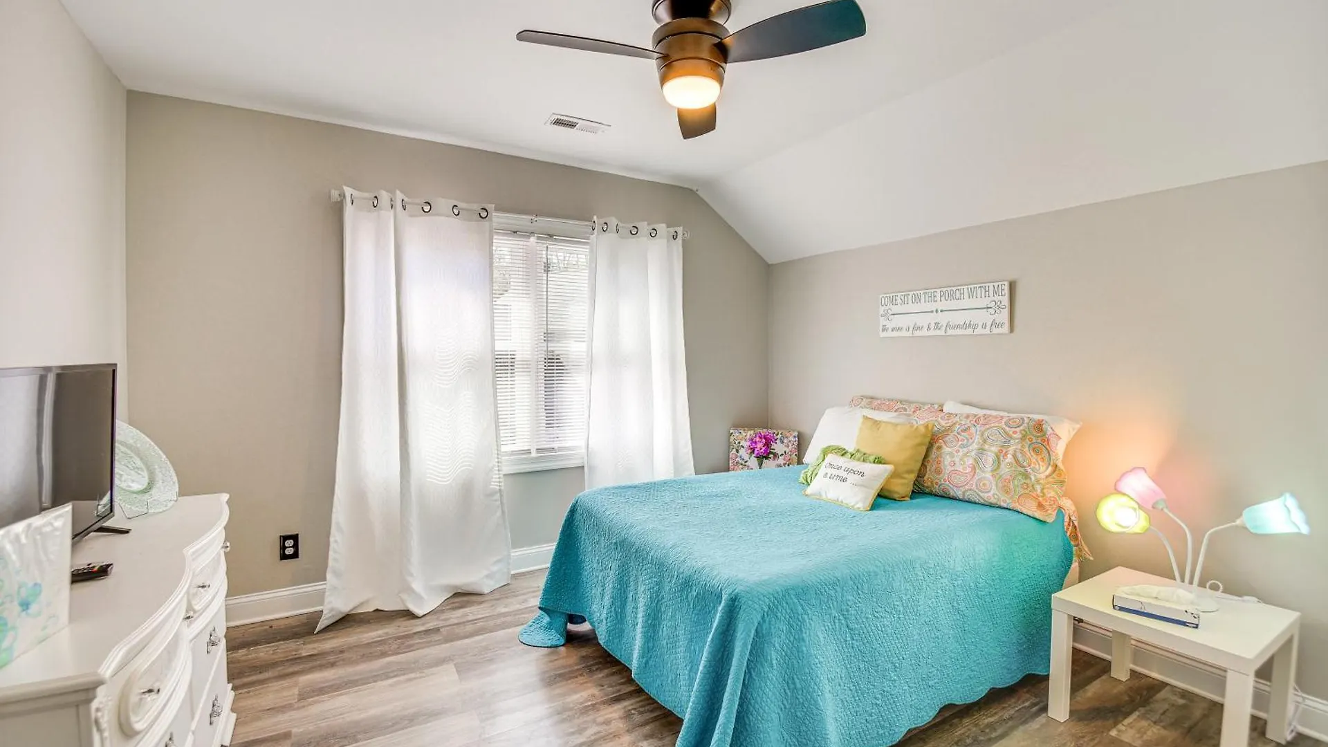 Holiday home Spacious Hampton Vacation Home Near Beaches! United States