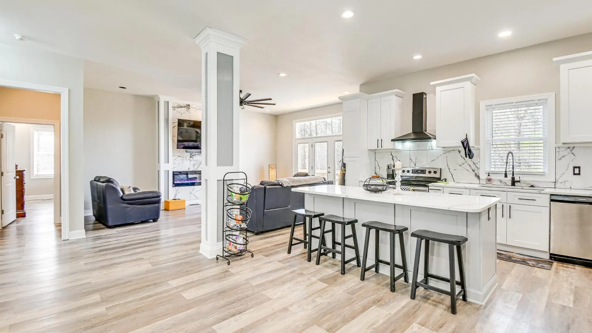 Spacious Hampton Vacation Home Near Beaches! Holiday home